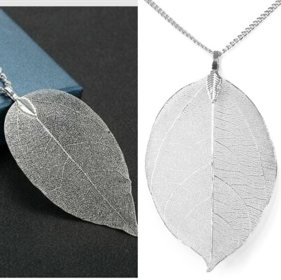 Jewelry - Delicate Soft Silver Large Leaf Pendant ne…